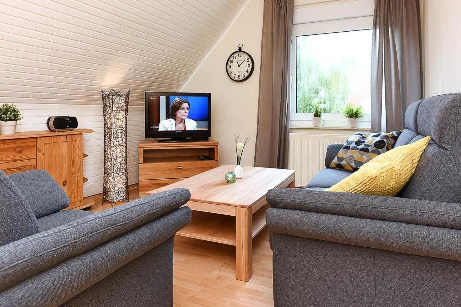 Ferienwohnungen Haus Gezeiten Neuharlingersiel Ngoại thất bức ảnh